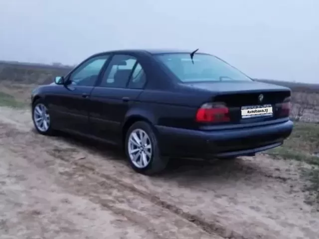 BMW 5 Series 520 1, avtobaza.tj