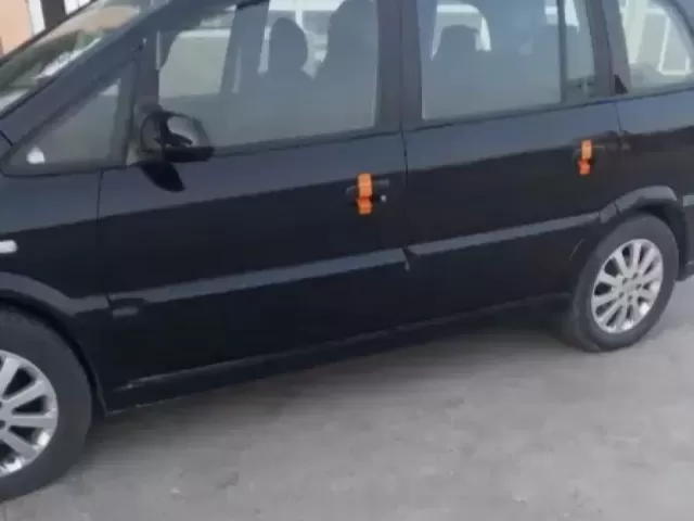 Opel Zafira 1, avtobaza.tj