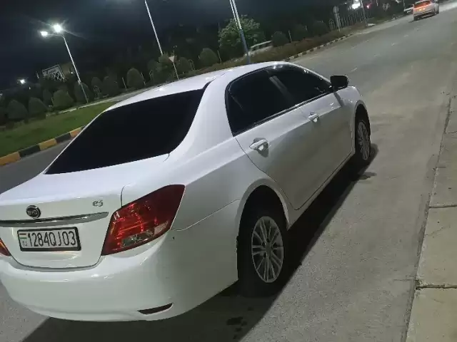 BYD E5, 2019 1, avtobaza.tj