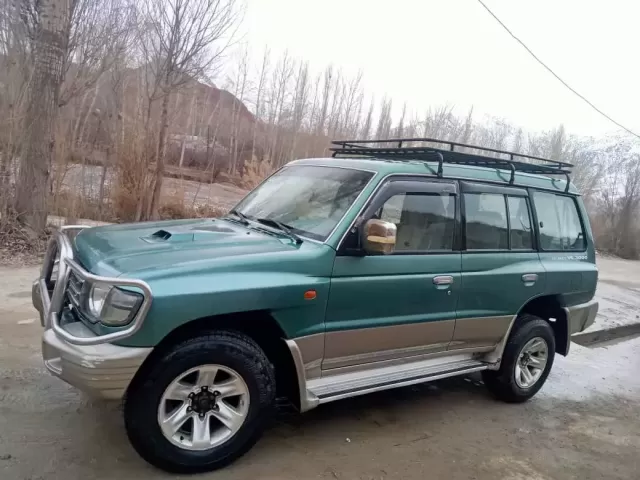 Mitsubishi Pajero 1, avtobaza.tj