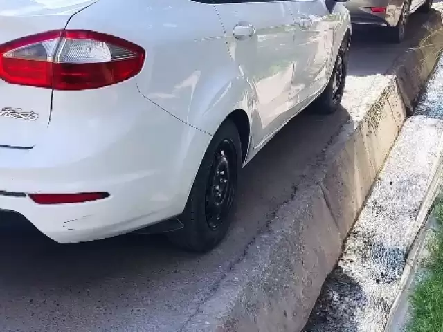 Ford Fiesta, 2016 1, avtobaza.tj
