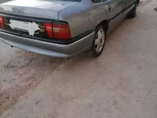 Opel Vectra A, 1995 1, avtobaza.tj