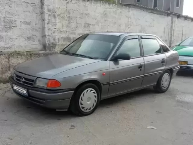 Opel Astra F 1, avtobaza.tj