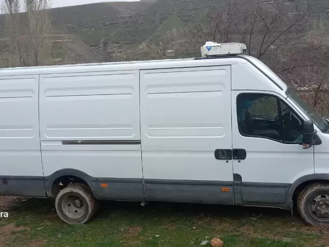 Фургон Iveco, 2008 1, avtobaza.tj