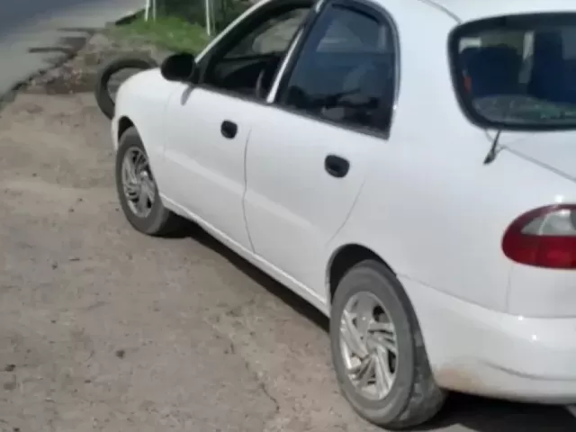 Daewoo Lanos 1, avtobaza.tj