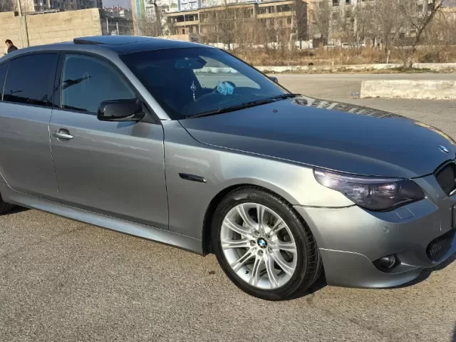 BMW 5 Series 520, 2010 1, avtobaza.tj