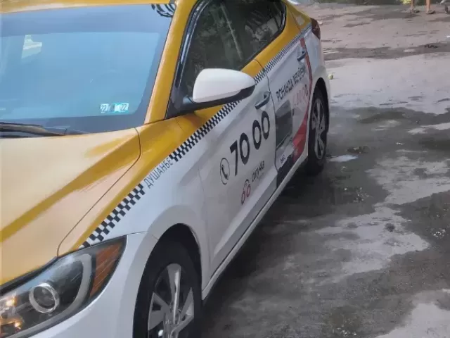 Hyundai Elantra 1, avtobaza.tj