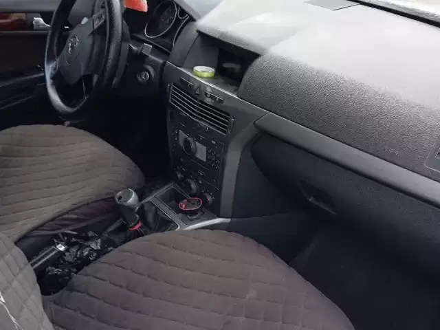 Opel Astra H, 2008 1, avtobaza.tj