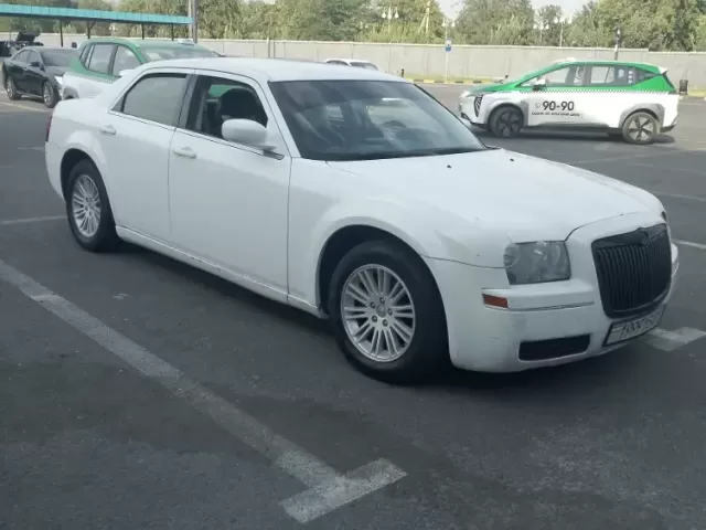 Chrysler 300C 1, avtobaza.tj