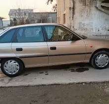 Opel Astra F, 1997 в Вахдат 