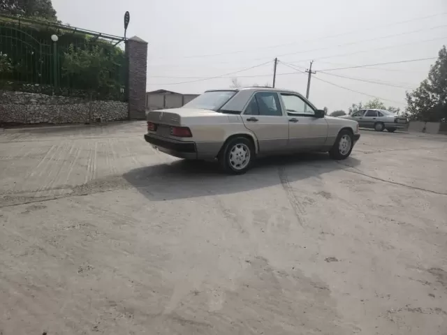 Mercedes-Benz E class, 1992 1, avtobaza.tj