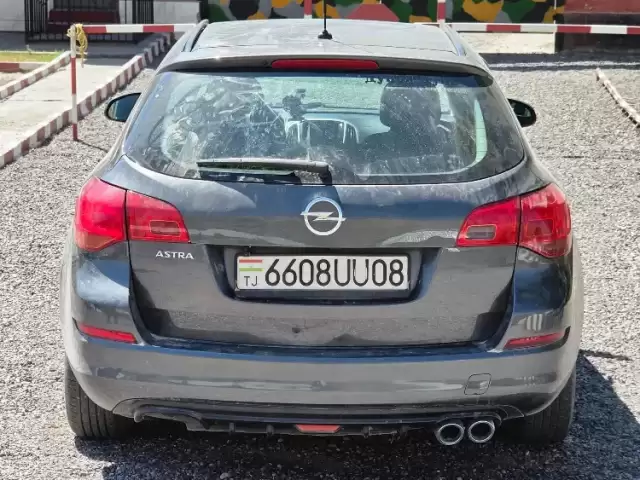 Opel Astra J 1, avtobaza.tj