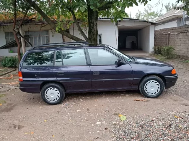 Opel Astra F 1, avtobaza.tj