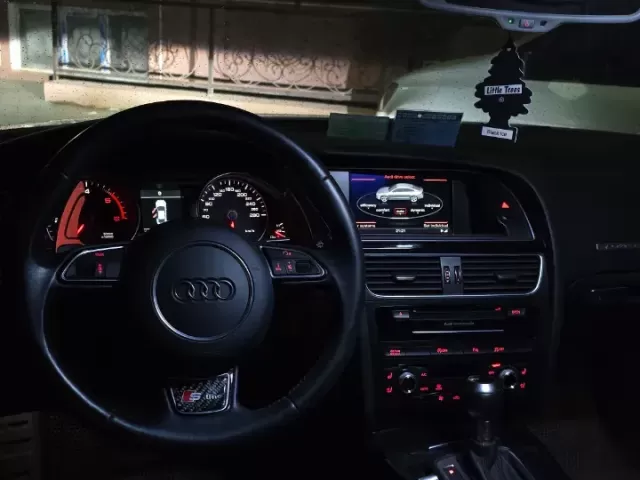 Audi A5 1, avtobaza.tj