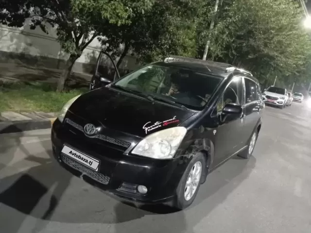 Toyota Verso 1, avtobaza.tj