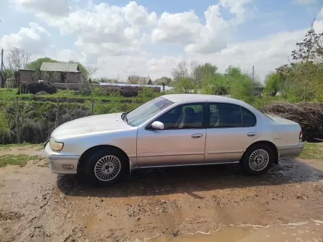 Nissan Maxima 1, avtobaza.tj