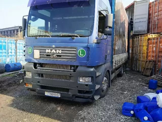 Грузовики MAN, 2004 1, avtobaza.tj