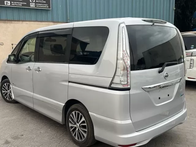 Nissan Serena, 2015 1, avtobaza.tj