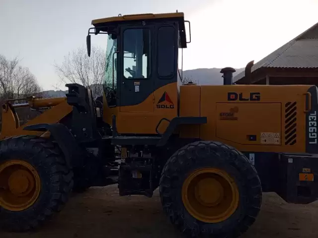 Погрузчик Ковшовый Sdlj 933l, 2021 1, avtobaza.tj