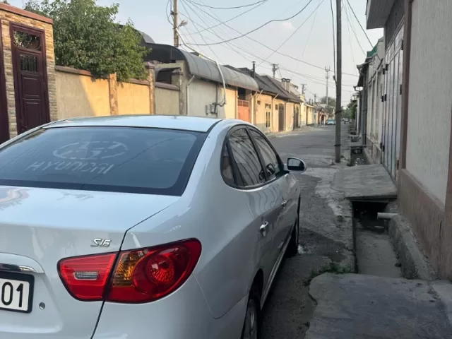 Hyundai Avante, 2009 1, avtobaza.tj