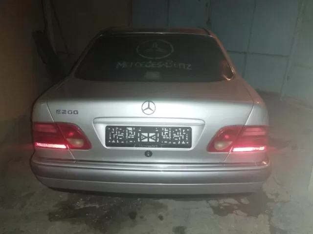 Mercedes-Benz E class 1, avtobaza.tj