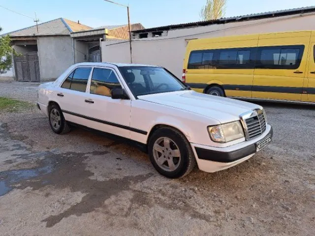 Mercedes-Benz W124 1, avtobaza.tj