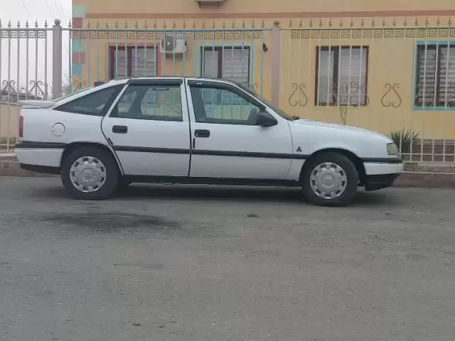 Opel Vectra A, 1994 1, avtobaza.tj