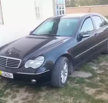 Mercedes-Benz C class, 2002 в Яван