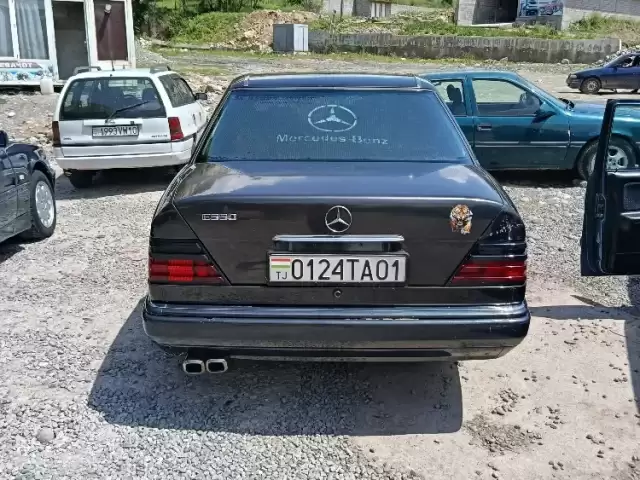 Mercedes-Benz W124, 1992 1, avtobaza.tj