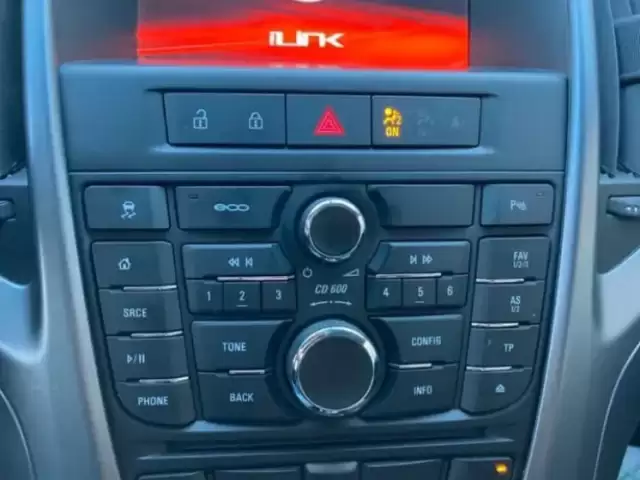 Opel Astra J, 2016 1, avtobaza.tj