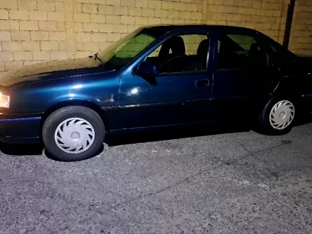 Opel Vectra A, 1995 1, avtobaza.tj