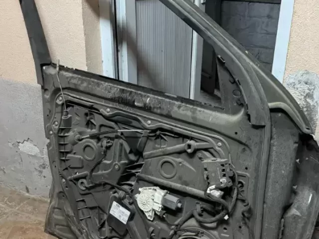 Запчаст от BMW X7 1, avtobaza.tj