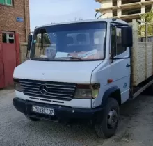 Грузовики Mercedes-Benz, 1999 в Душанбе 