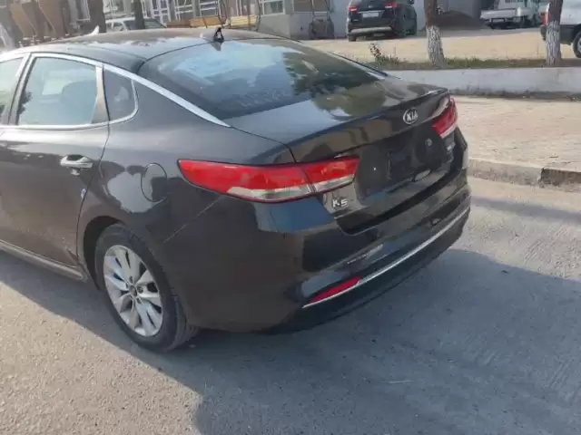 Kia K5, 2016 1, avtobaza.tj