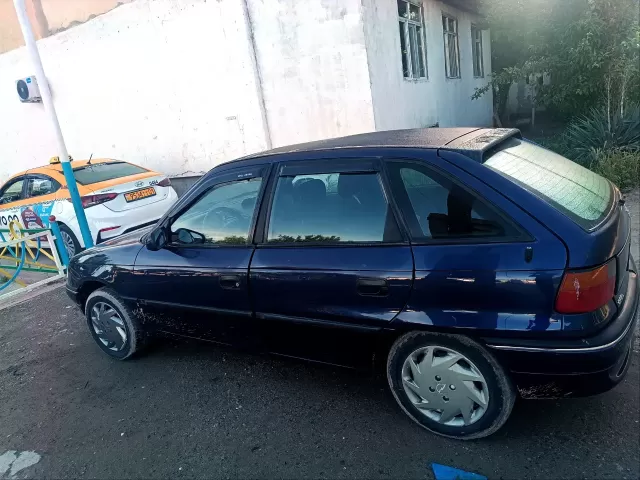 Opel Astra F 1, avtobaza.tj