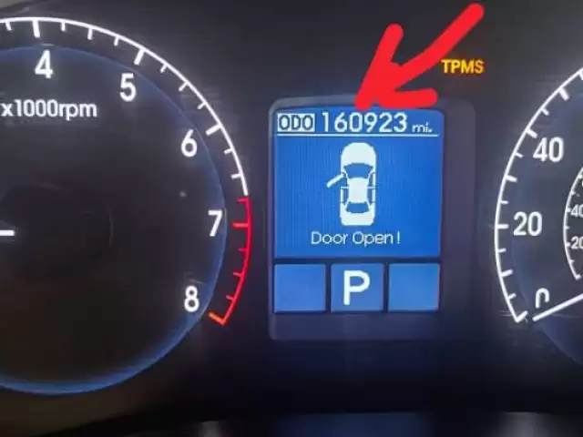 Hyundai Genesis, 2012 1, avtobaza.tj