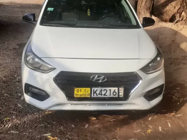 Hyundai Solaris, 2018 1, avtobaza.tj
