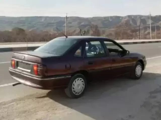 Opel Vectra A, 1993 1, avtobaza.tj