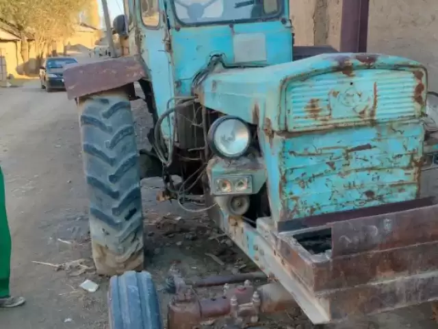 Трактор т28, 1986 1, avtobaza.tj Трактор т28, 1986 1, avtobaza.tj