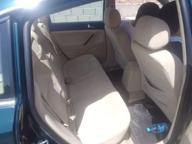 Volkswagen Passat, 2002 1, avtobaza.tj