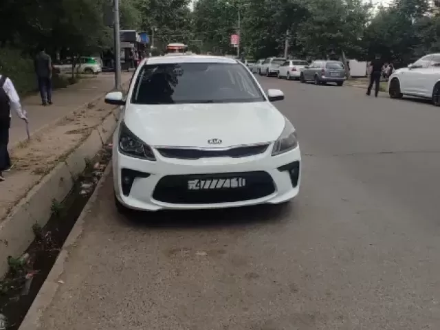 Kia Rio, 2019 1, avtobaza.tj