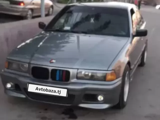 BMW 3 Series 320 1, avtobaza.tj