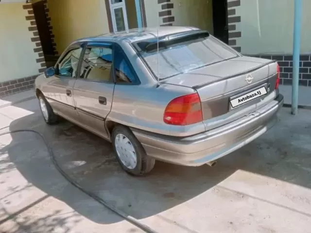 Opel Astra F 1, avtobaza.tj