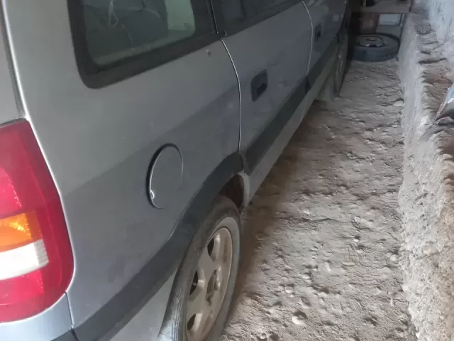 Opel Zafira 1, avtobaza.tj