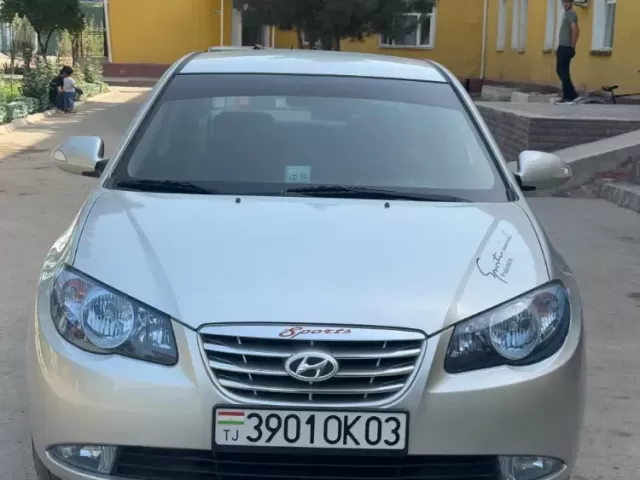 Hyundai Avante, 2010 1, avtobaza.tj