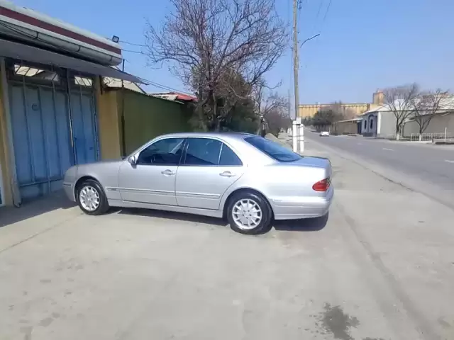 Mercedes-Benz E class, 2000 1, avtobaza.tj