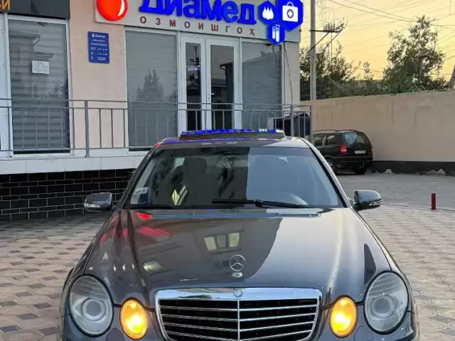 Mercedes-Benz E class, 2009 1, avtobaza.tj