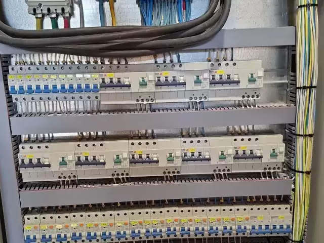 Услуги электрика 1, farmo.tj