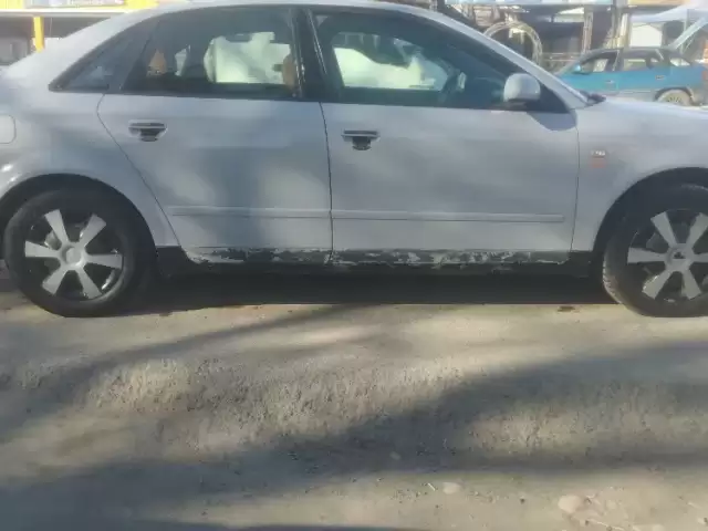 Audi A4, 2001 1, avtobaza.tj