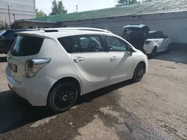 Toyota Corola Verso, 2014 1, avtobaza.tj